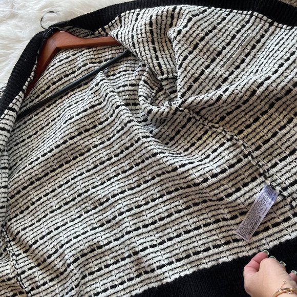 ZARA TWEED CARDIGAN Size LARGE - Picture 8 of 14